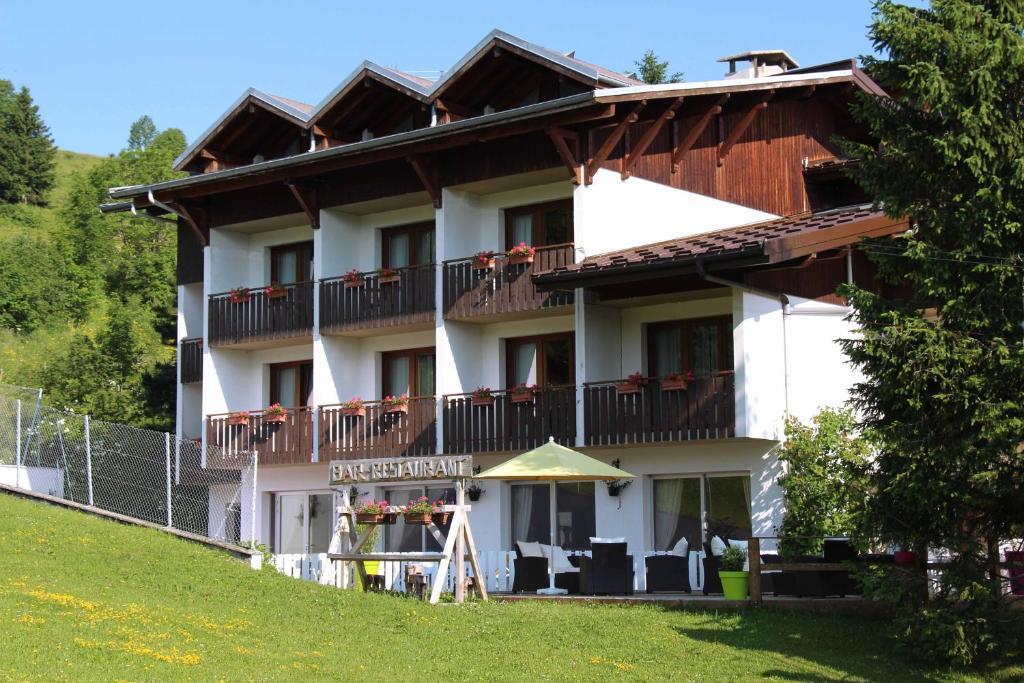 Hotel Le Christania Bellevaux Exteriér fotografie